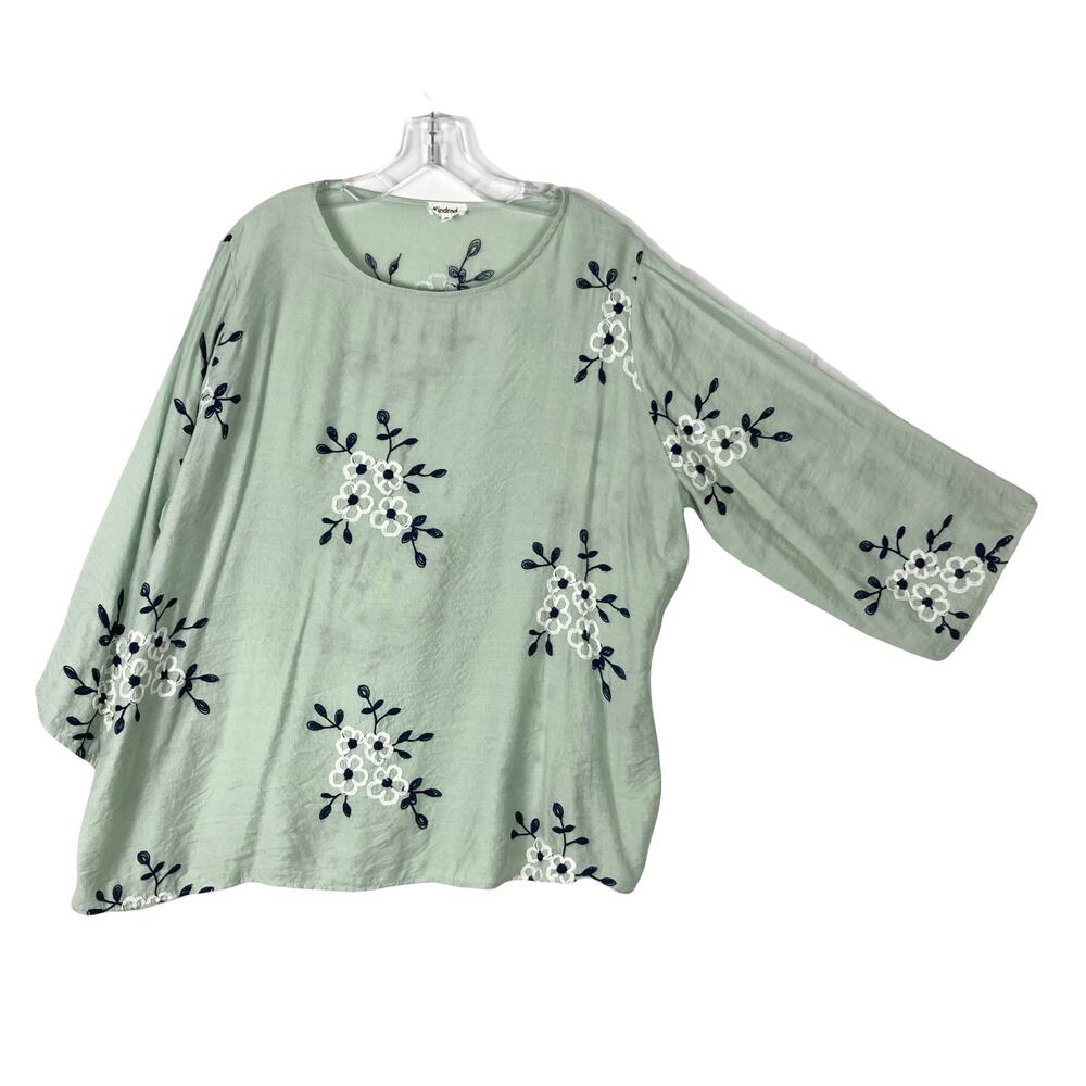 nwot KINDRED ANTHROPOLOGIE Top Tunic Blouse 2X Floral Embroidery Green White